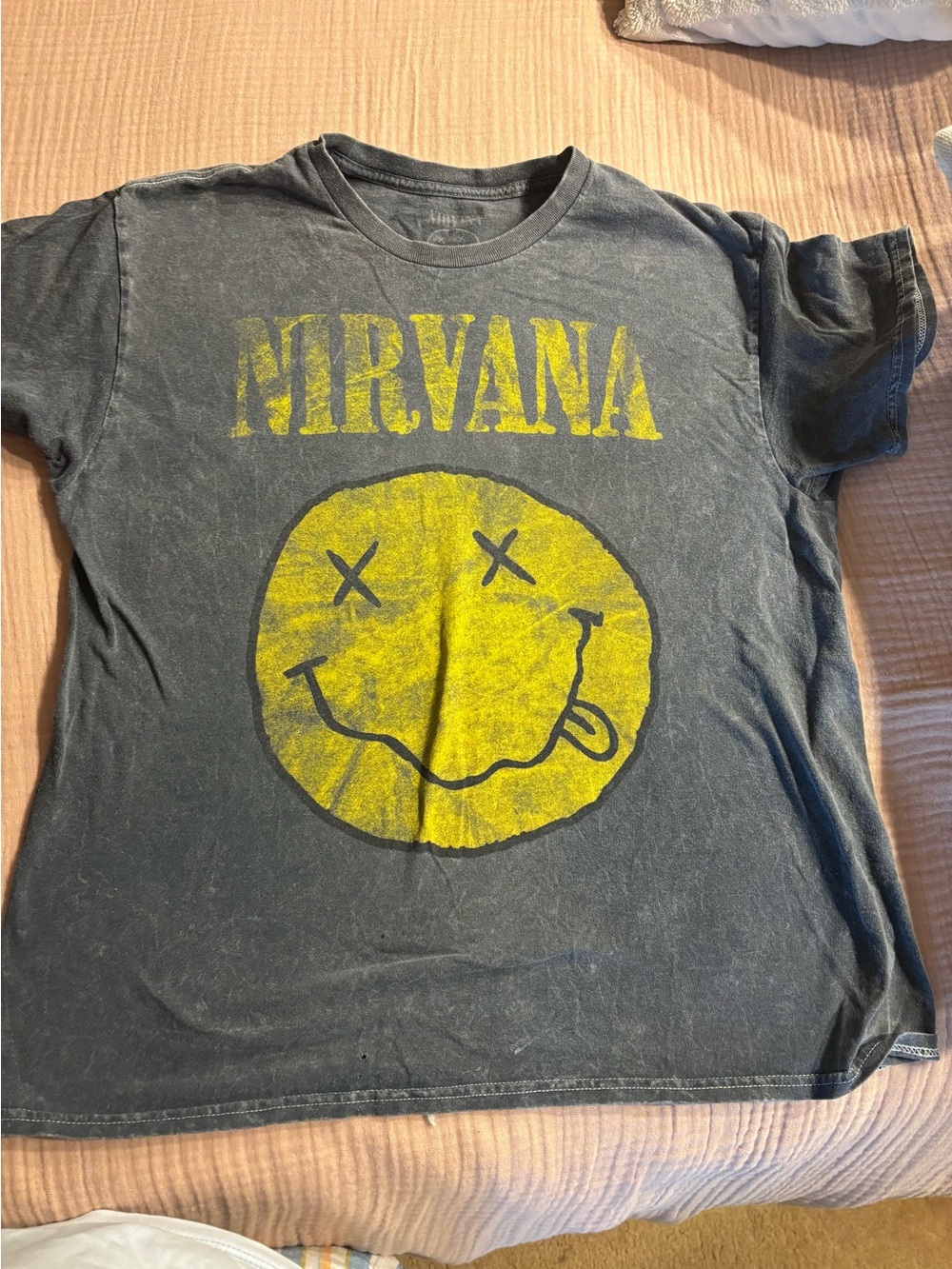 Nirvana tee